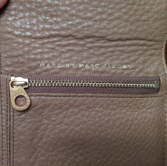 Marc By Marc Jacobs Wallet - Picture 6 of 8